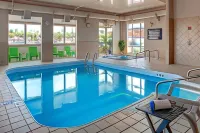 Super 8 by Wyndham Brandon MB - Pools
