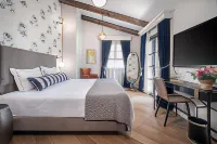 Zamarin Hotel & Spa Hotels near בי"כ היכל עציון