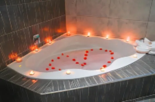 The Cato Suites Hotel