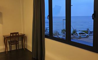 The Oikos Hotel