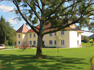 Le Relais des Deux Tours Hotel dekat Abbaye de Baume-les-Dames