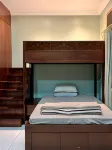 Ndalem Bu Fit Villa Hotels in East Jakarta City