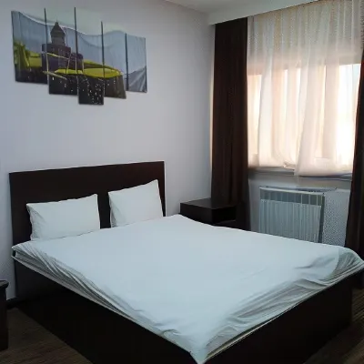 Granada Hotel فنادق في يريفان