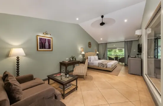 蘇拉索斯購物中心