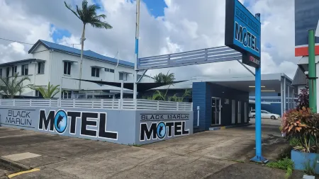 Black Marlin Motel Отели в г. Брамстон Бич