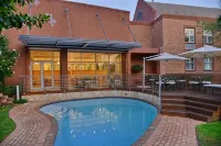 โรด ลอจ์ แซนด์ตัน กรายสตันไดรฟ์