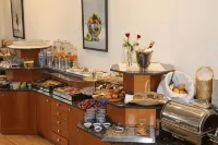 Trip Inn Hotel Römerhof - breakfast
