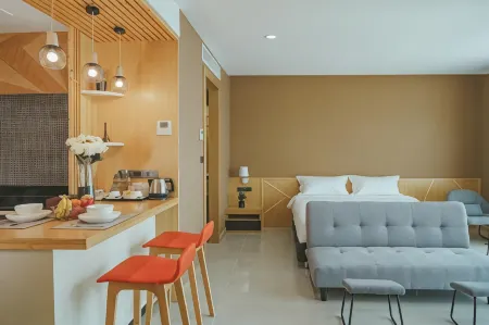 The Cotton Tree Hometel Отели рядом с достопримечательностью «Faculty of Humanities and Social Science Khon Kaen University»