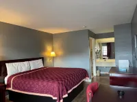Majestic Inn - Motels