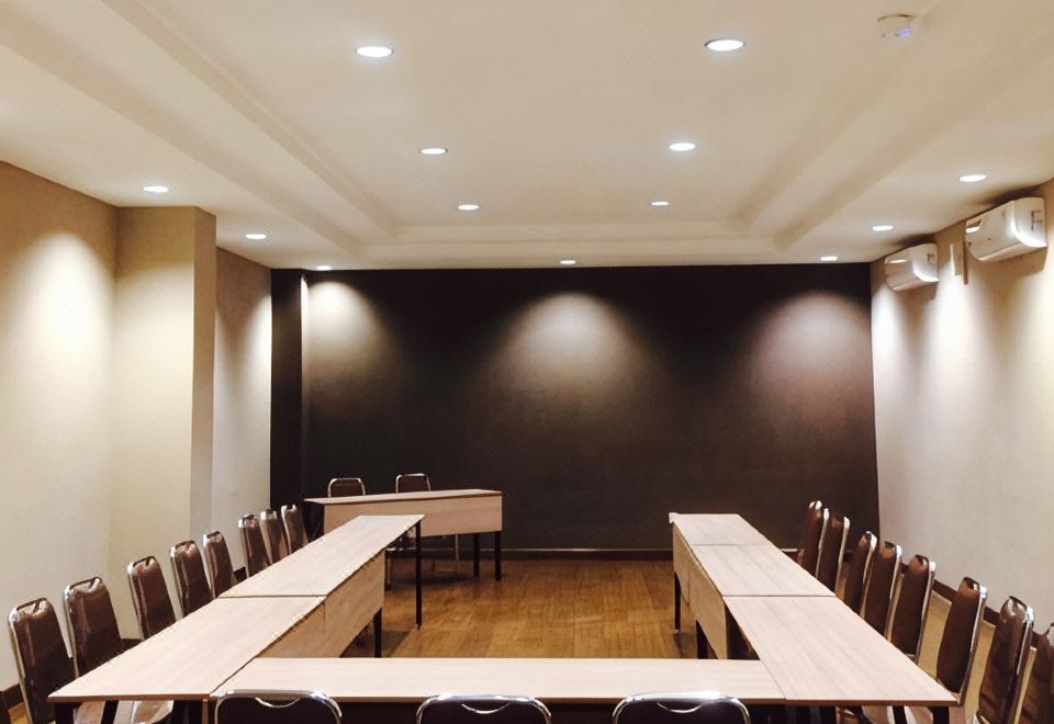 키토스 호텔 수영장