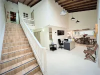 Hotel 12 Nights