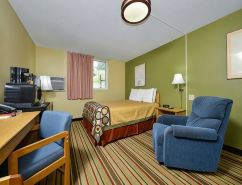 Super 8 by Wyndham Minot Airport