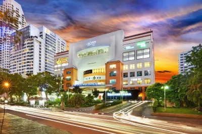 The Landmark by Katana 2000Sqf 3Br Homestay@Gurney Hotels near Straits Quay Retail Marina