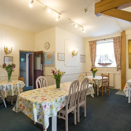 Oakwood Bed and Breakfast Heathrow Отели рядом с достопримечательностью «Вест-Дрейтон»
