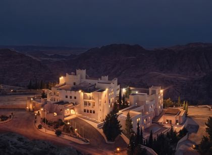 Grand Mercure Petra