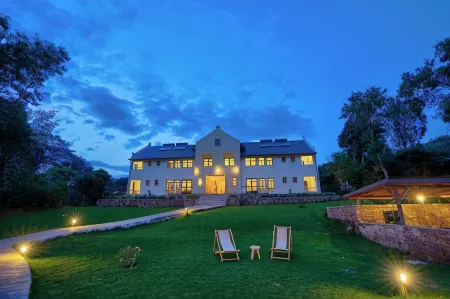 Arusha Villa Karamu Coffee Estate