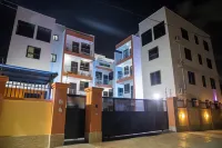 Washington Court Apartments Hotels near The Qodesh