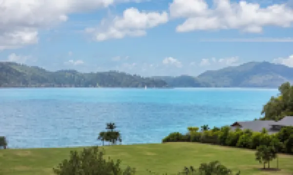 The Elite F208 by HamoRent on Hamilton Island