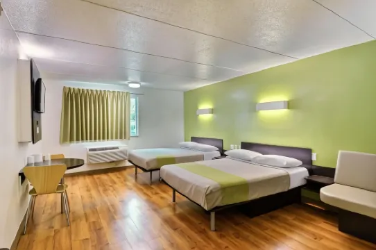 Motel 6 Danvers, MA - Boston North