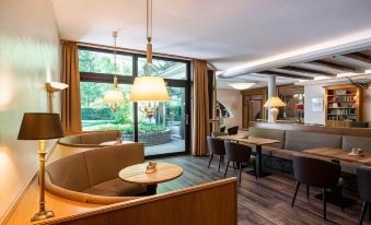 Waldhotel Tannenhäuschen