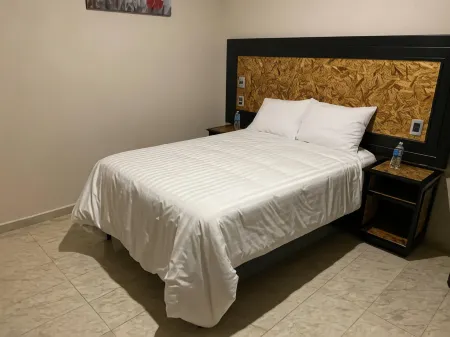 Hotel Central Pirámides