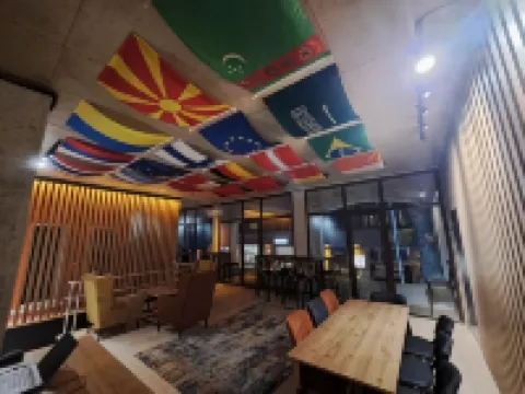 Karvi Hostel & Suites