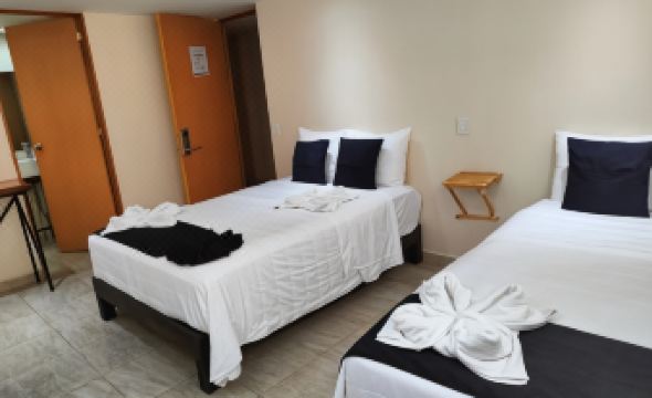 Hotel Ashly Loma Larga