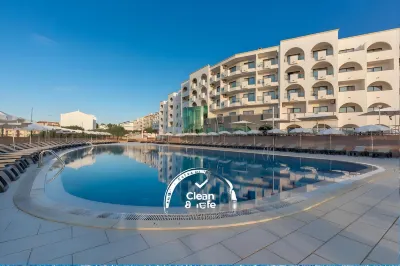 Luna Solaqua Hotels near The Watches Roundabout