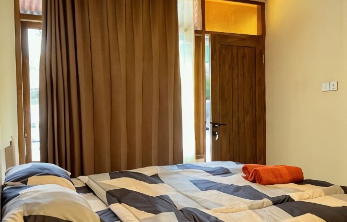 Sleepy Raccoon Hostel