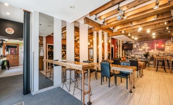 Samesun Montreal Hotel & Hostel