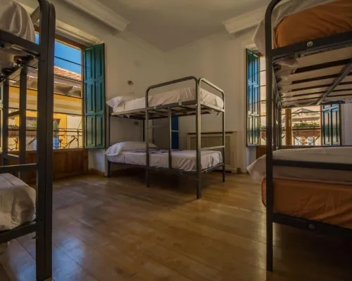 Hostel Covent Garden by Gaiarooms Hotels in Leon