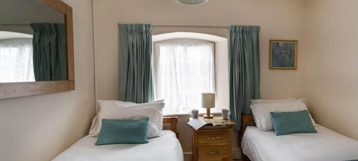Tavern Way Hotels in Wareham