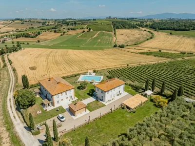 Agriturismo Antica Corte Hotels in Valiano