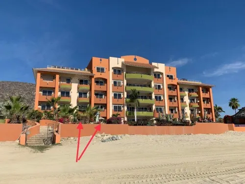 Casa Bella Beachfront. in Town. White Sandy Beaches & Palmas Pickleball Nextdoor