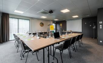 Ibis Styles Rennes Cesson