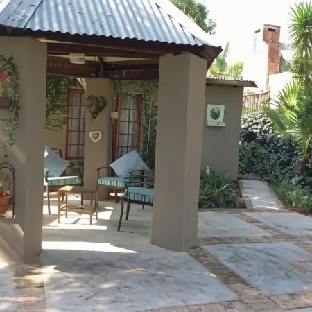 J'Cups Guest House