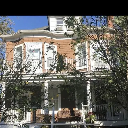 Spacious Roland Park Apt near Hopkins