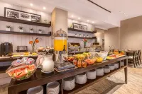 Broadway Hotel & Suites - breakfast