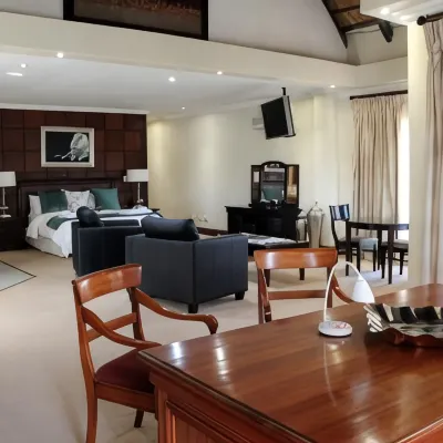 Prinshof Manor Guesthouse Hotels near Rietfontein