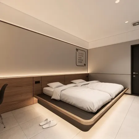 Fieris Izzy Hotel