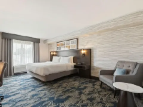 DoubleTree by Hilton Front Royal Blue Ridge Shadows Hotels in Warren County