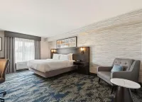 DoubleTree by Hilton Front Royal Blue Ridge Shadows Отели в г. Уоррен