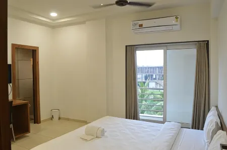 Hotel Revive Отели рядом с достопримечательностью «Сомнатх»