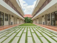 โรงแรมเยลโล มูน โรงแรมใกล้Bright Romance Pattaya Church