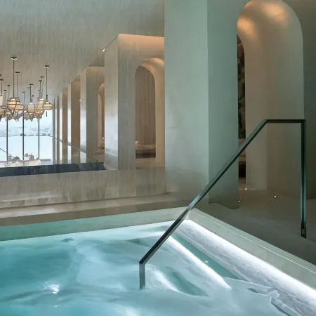 Four Seasons Hotel Kuwait at Burj Alshaya