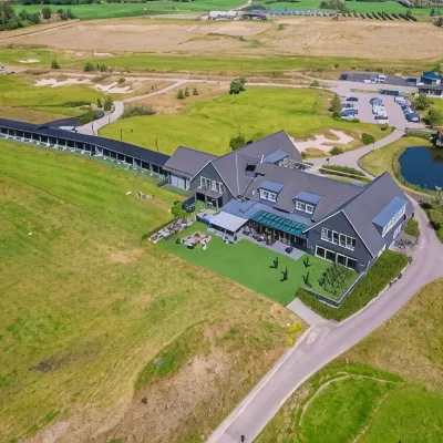 Halmstad Golfarena Hotell & Lägenheter โรงแรมใกล้สนามบินฮัล์มสตาด