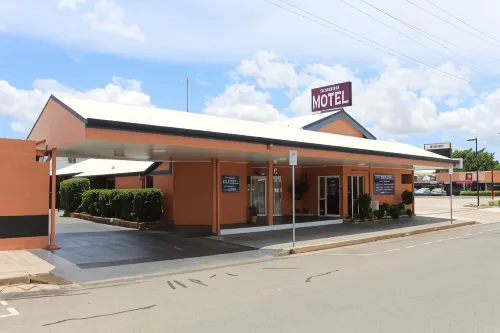 Parkside Motel Ayr - parking