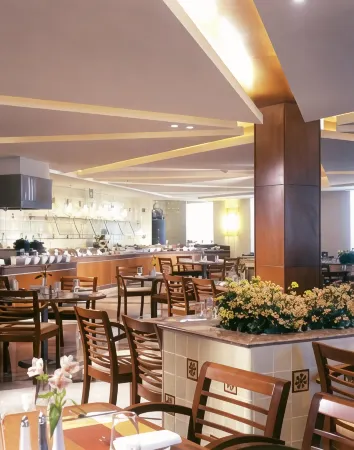 Fiesta Inn Express Puebla Finsa Отели в г. Сан Хуан Куаутлансинго