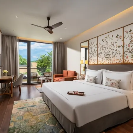 Taj Damdama Lake Resort & Spa, Gurugram