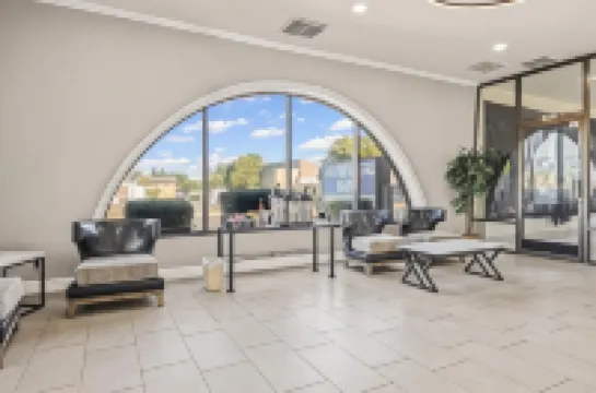 เฮอริเทจอินน์ เอ็กซ์เพรส โรสวิลล์ โรงแรมในโรสวิลล์